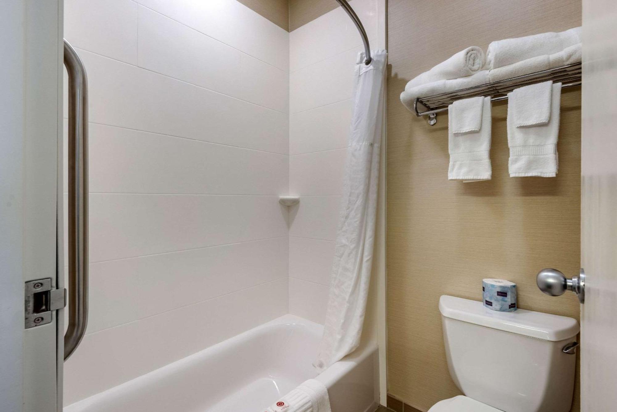 Comfort Inn Ellsworth - Bar Harbor מראה חיצוני תמונה